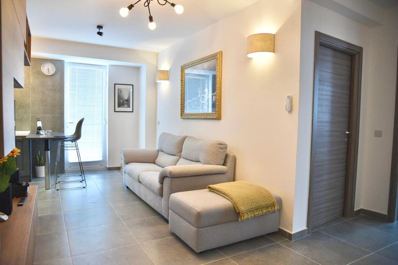Bright & Modern 2-Bedroom, 4Th Floor Apartment In Gzira, Malta Exterior photo